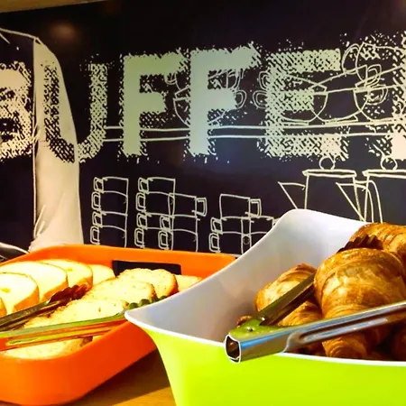 מלון Ibis Budget Ferrand - Le Brezet - Aeroport 2*