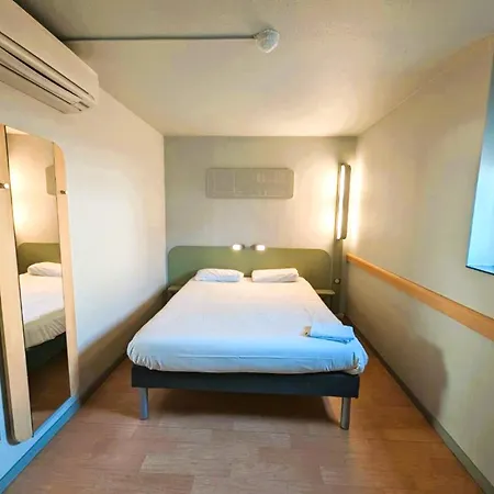 Ibis Budget Ferrand - Le Brezet - Aeroport מלון קלרמונט-פרנד