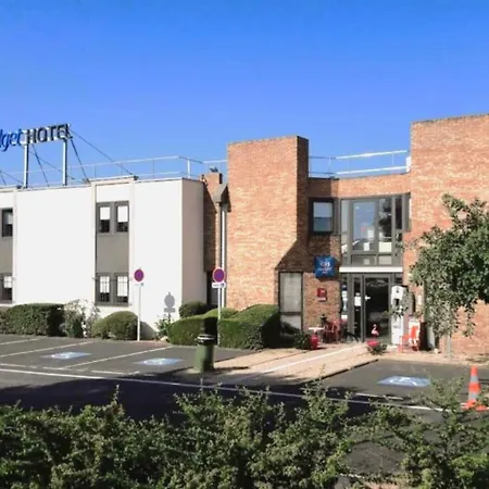 Ibis Budget Ferrand - Le Brezet - Aeroport 2*