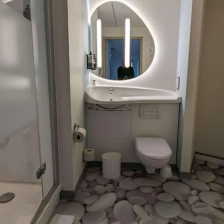 Hotel Ibis Budget Ferrand Le Brezet Aeroport