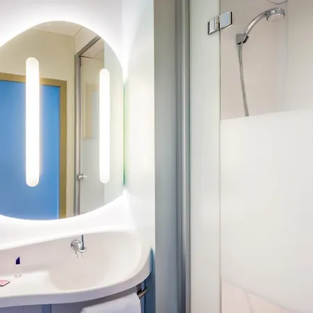 Ibis Budget Ferrand - Le Brezet - Aeroport 2*