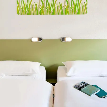 Ibis Budget Ferrand - Le Brezet - Aeroport 2*