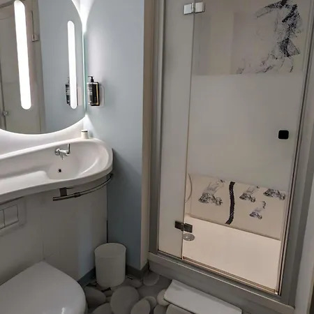 Hotel Ibis Budget Ferrand - Le Brezet - Aeroport