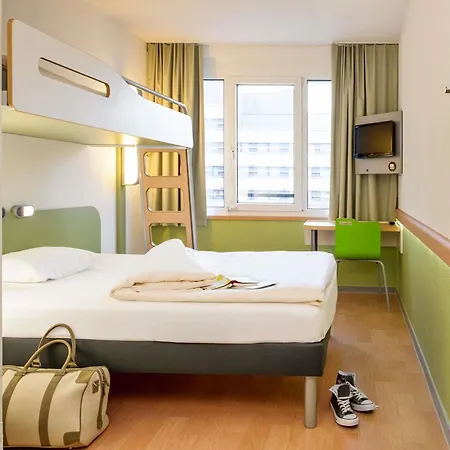 Ibis Budget Ferrand - Le Brezet - Aeroport Hotel Clermont-Ferrand
