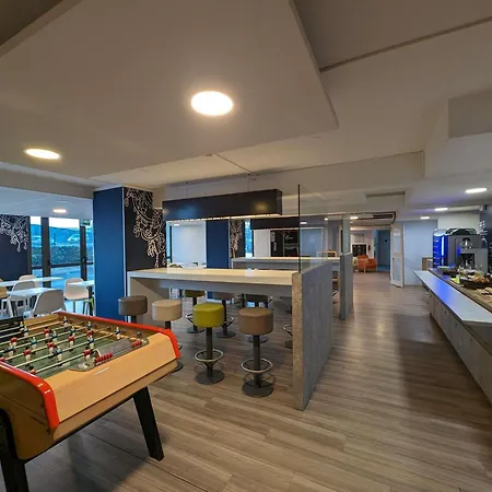Hotel Ibis Budget Ferrand - Le Brezet - Aeroport