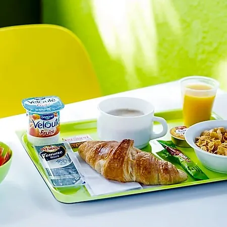 Ibis Budget Ferrand - Le Brezet - Aeroport קלרמונט-פרנד