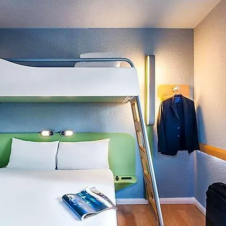 Ibis Budget Ferrand - Le Brezet - Aeroport 2*
