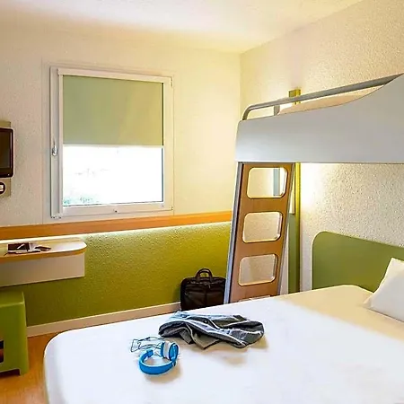 Ibis Budget Ferrand - Le Brezet - Aeroport 酒店 2*