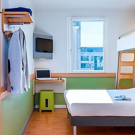Ibis Budget Ferrand - Le Brezet - Aeroport 2* קלרמונט-פרנד