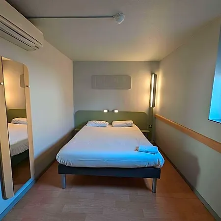 酒店 Ibis Budget Ferrand - Le Brezet - Aeroport 克莱蒙费朗