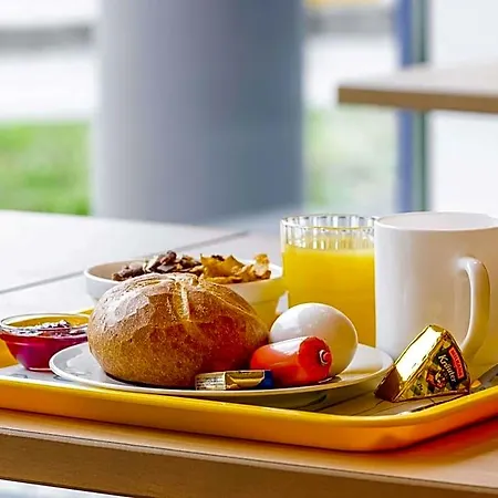 Ibis Budget Ferrand - Le Brezet - Aeroport 2*