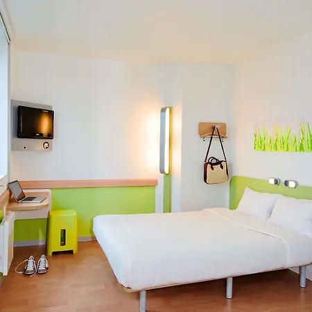 Ibis Budget Ferrand - Le Brezet - Aeroport Szálloda 2*