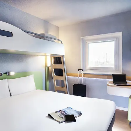 Hotel Ibis Budget Ferrand - Le Brezet - Aeroport