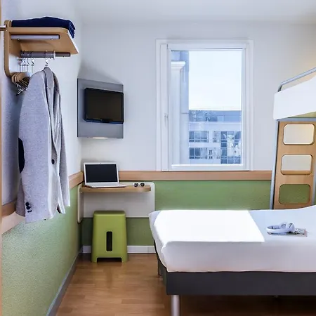 Ibis Budget Ferrand - Le Brezet - Aeroport 克莱蒙费朗