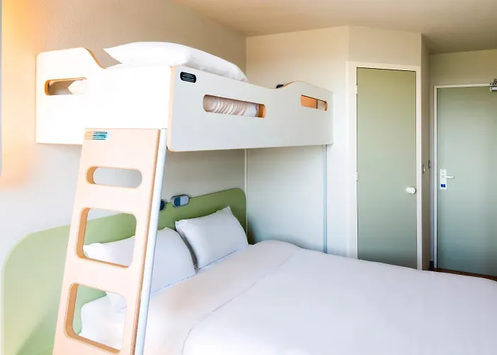 Hotel Ibis Budget Ferrand - Le Brezet - Aeroport Clermont-Ferrand