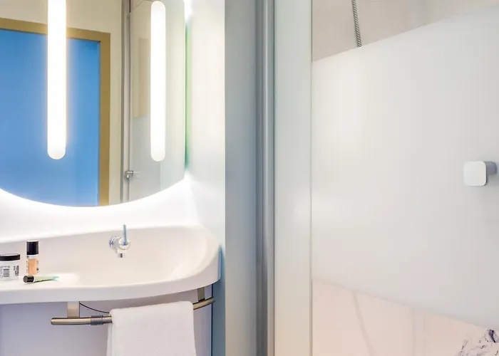 Ibis Budget Ferrand - Le Brezet - Aeroport Hotel 2*